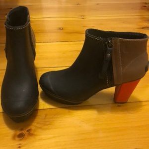 SOREL Colorblock Heeled Rain Booties